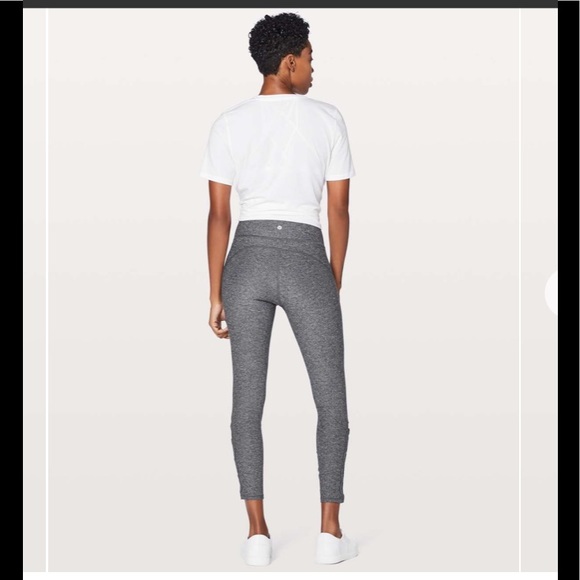 Lululemon Tied To It 7/8 Tight 25" - Picture 2 of 8